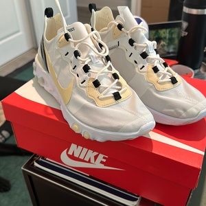 Nike React Element 55 - Brand New